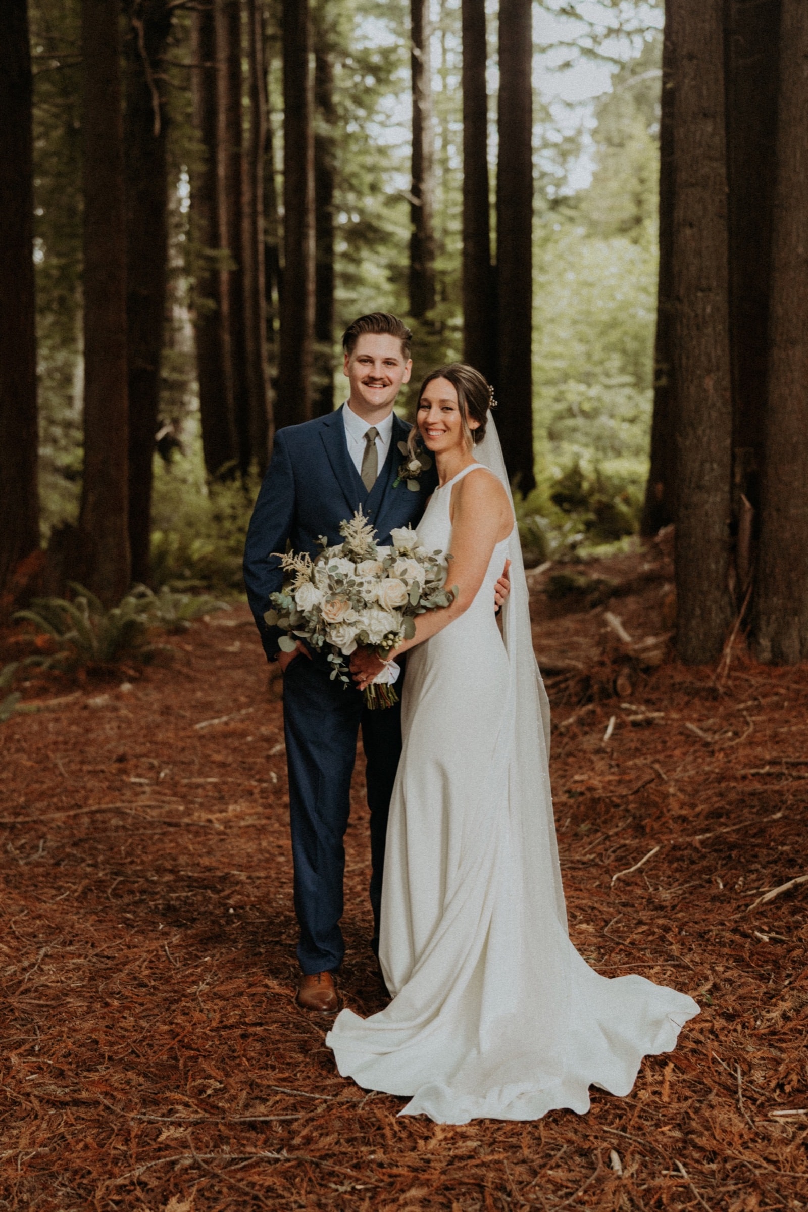 Atmospheric wedding frame from Evan and Lorrie's Crescent City wedding